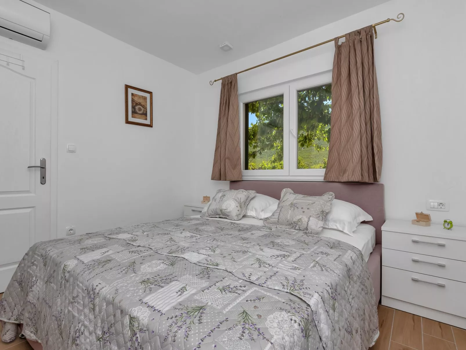 In Rašćane mit Beheiztem Pool-Binnen