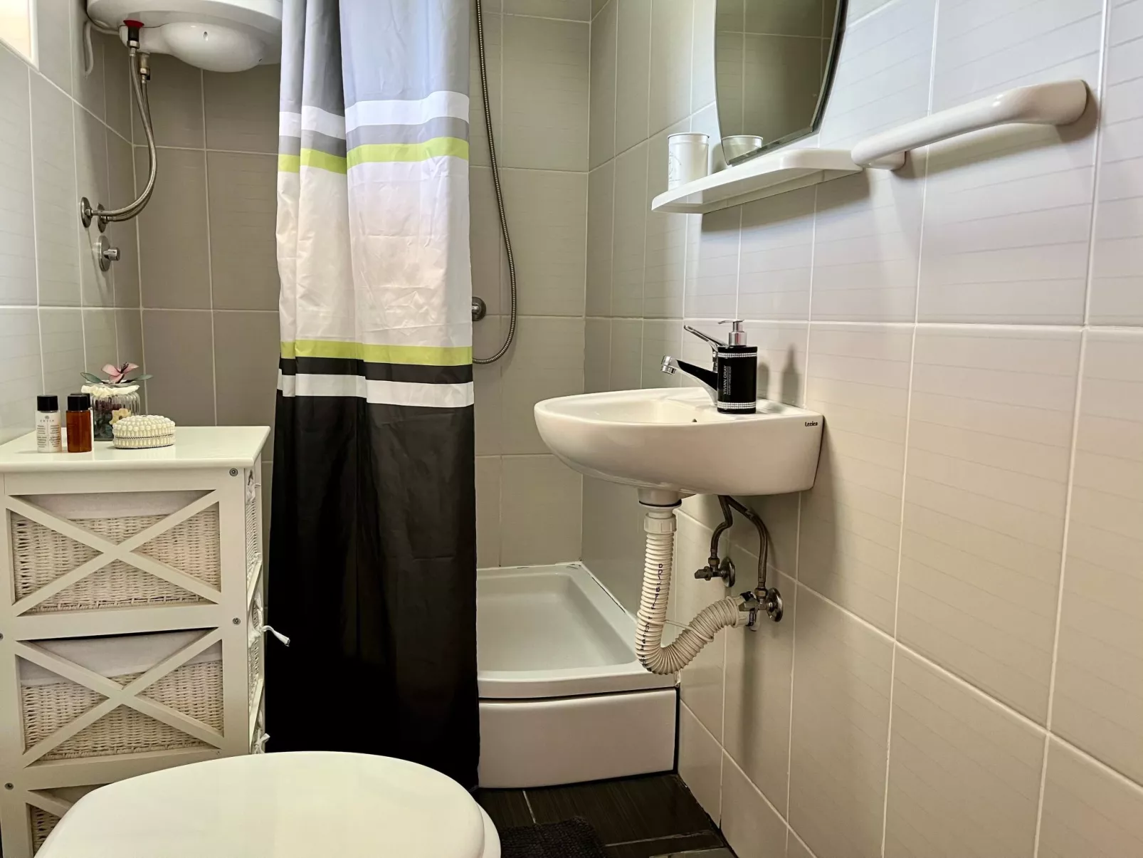 Neu erbautes Apartment mit großem Balkon-Binnen