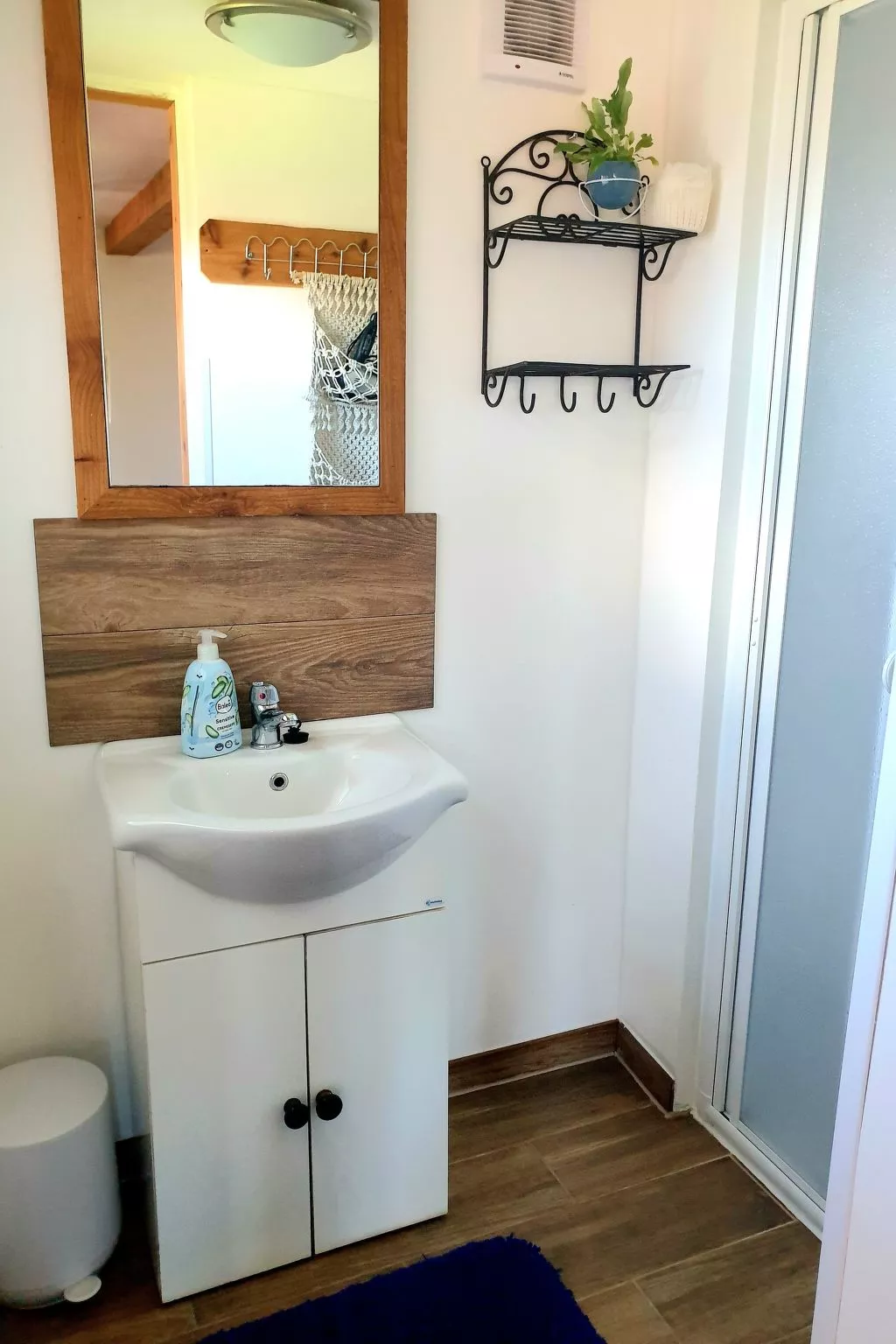 Haus Laura, Radslav-Binnen