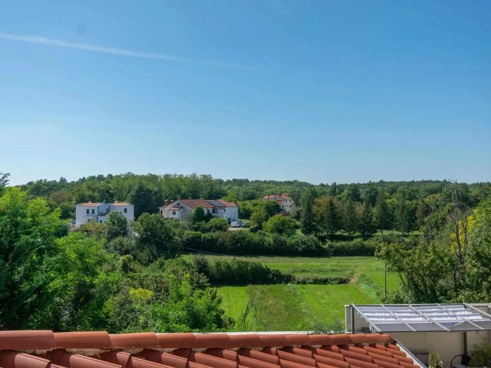 Private Villa mit Panoramablick-Buiten