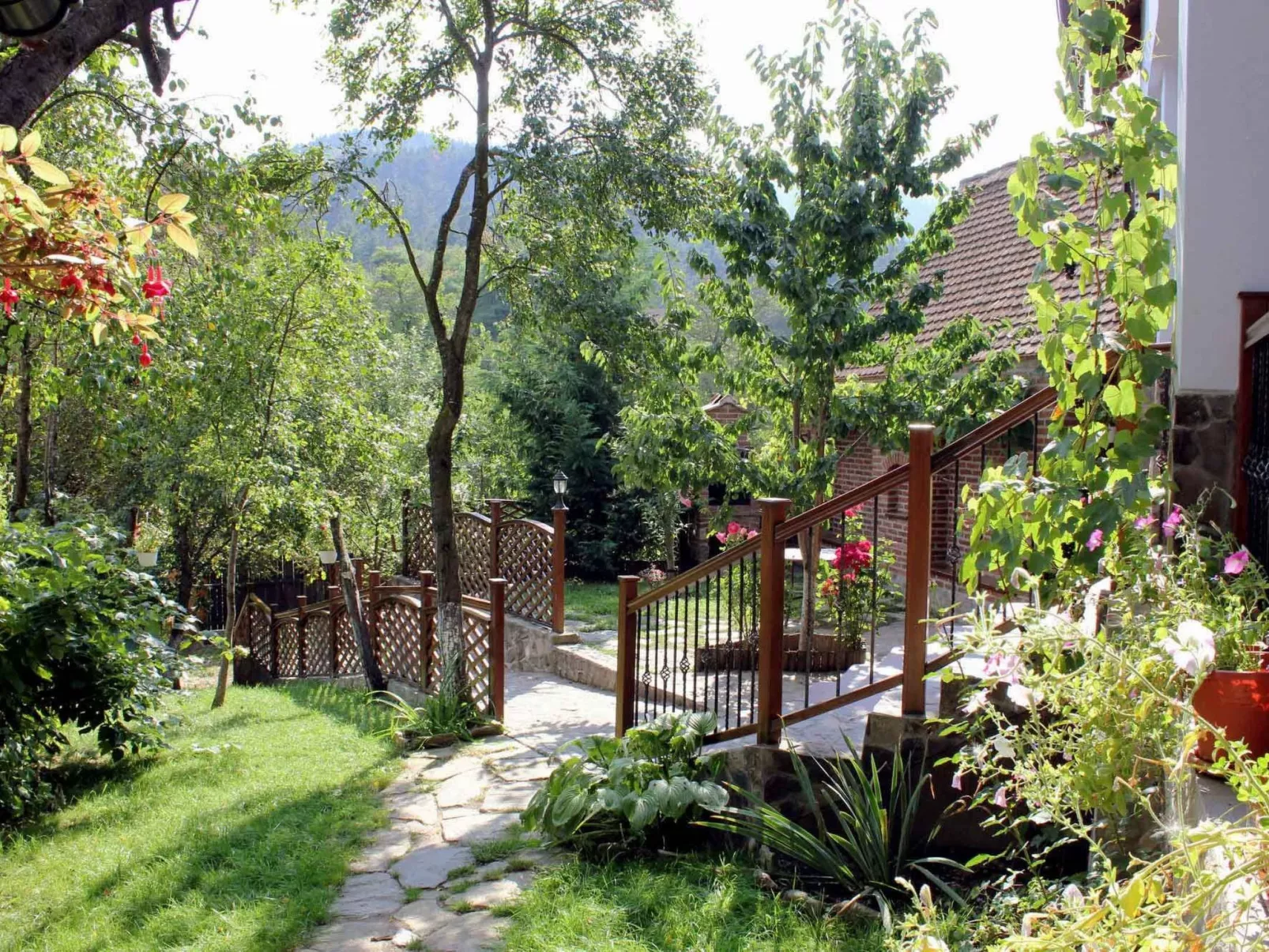 Casa Crina - rustikale Ferienvilla in Siebenbürgen-Buiten