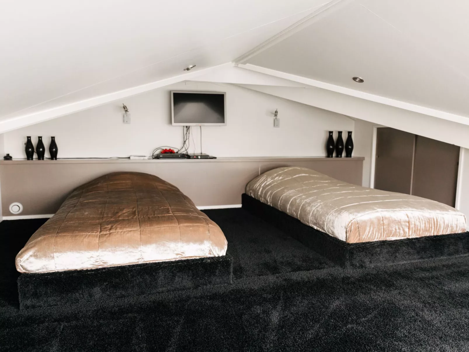 FH Satijnduiker-Binnen