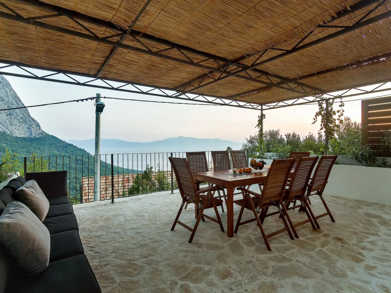 Barbarello-Image-tags.info