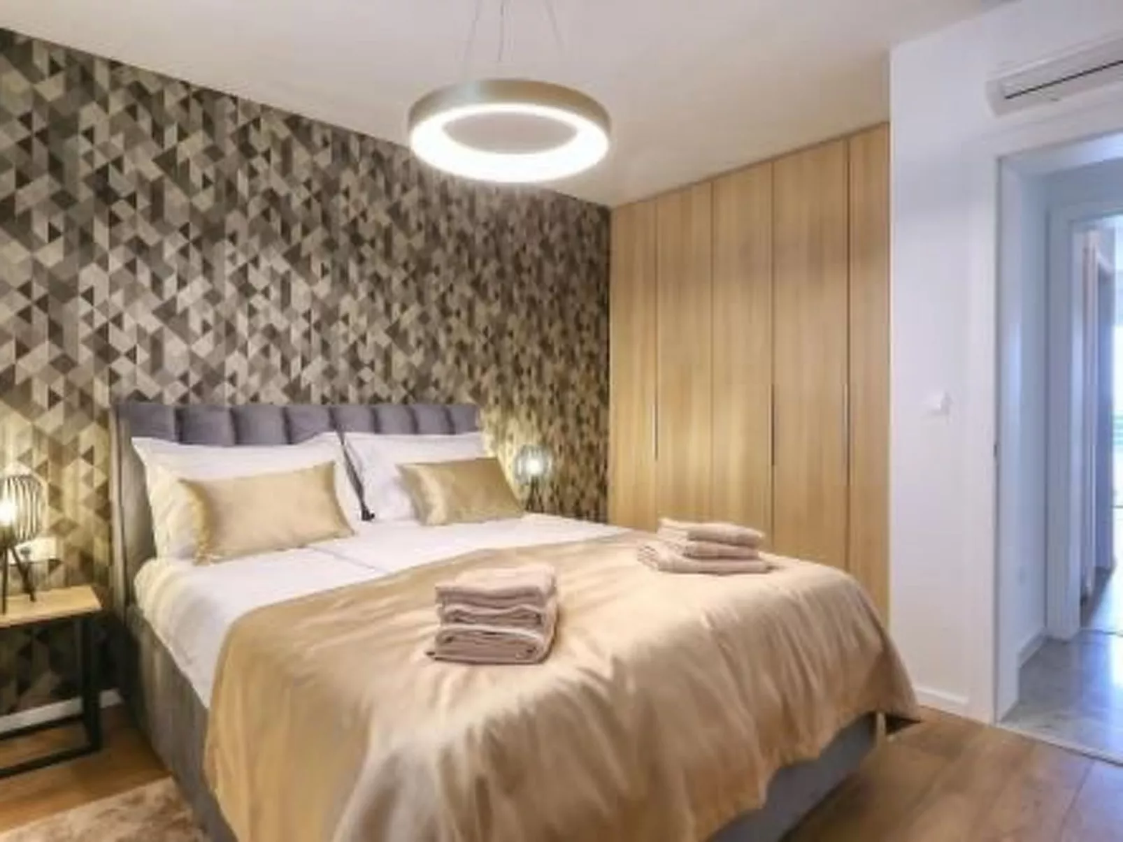 Villa Petra mit beheiztem Pool und Sauna-Binnen