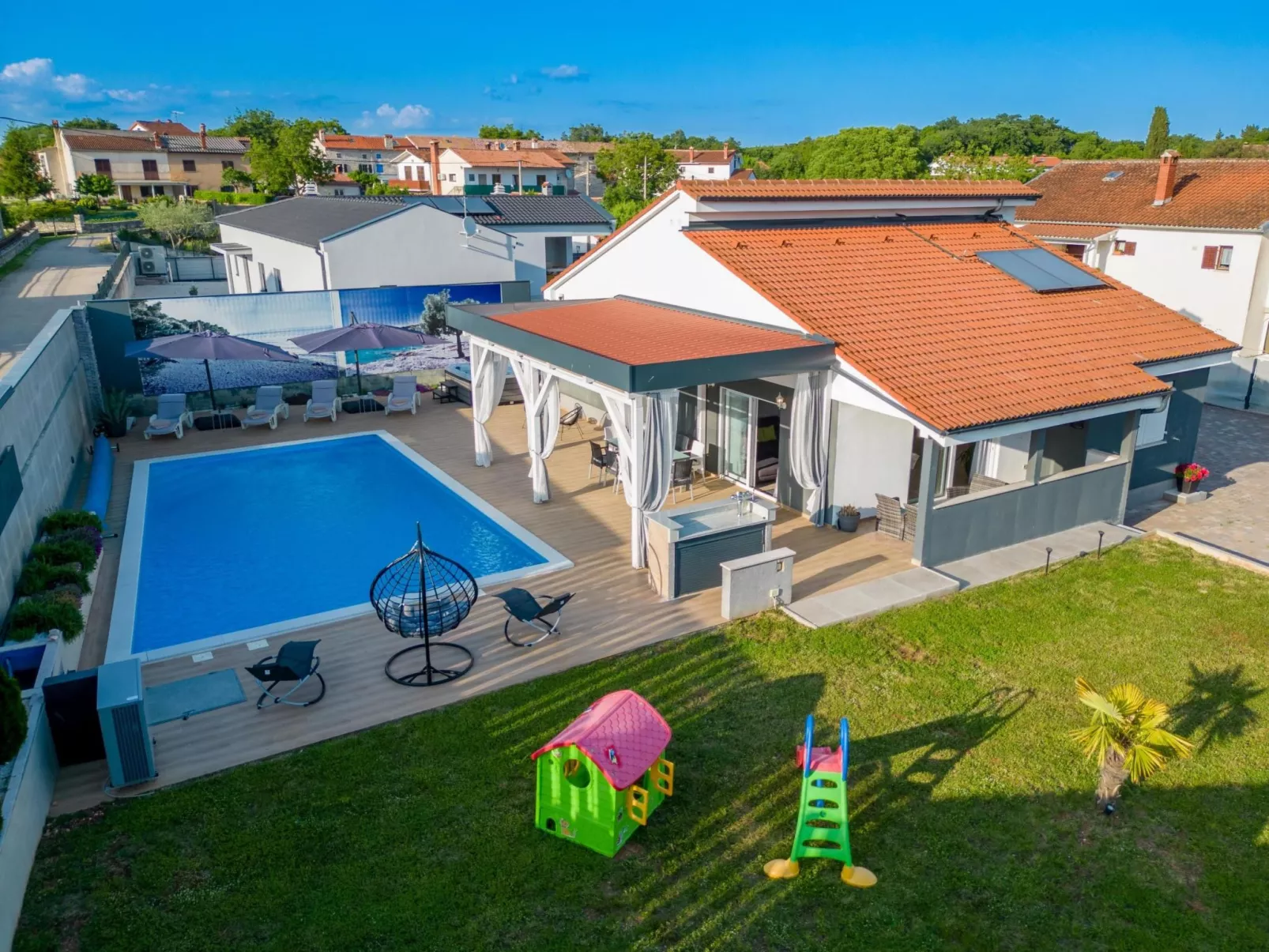 Schöne Villa Beauty für 6 Personen und 1 Kind-Binnen