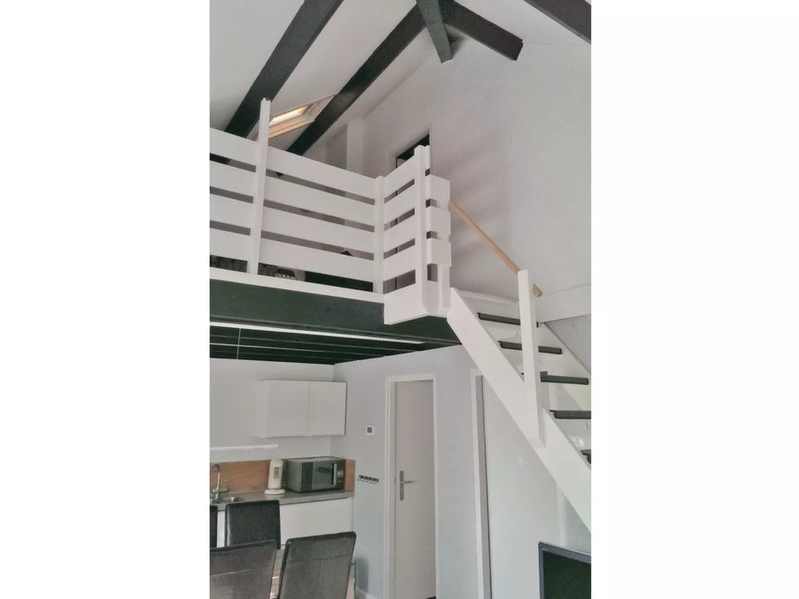 "Buurtweg213" mit Schwimmbad-Binnen