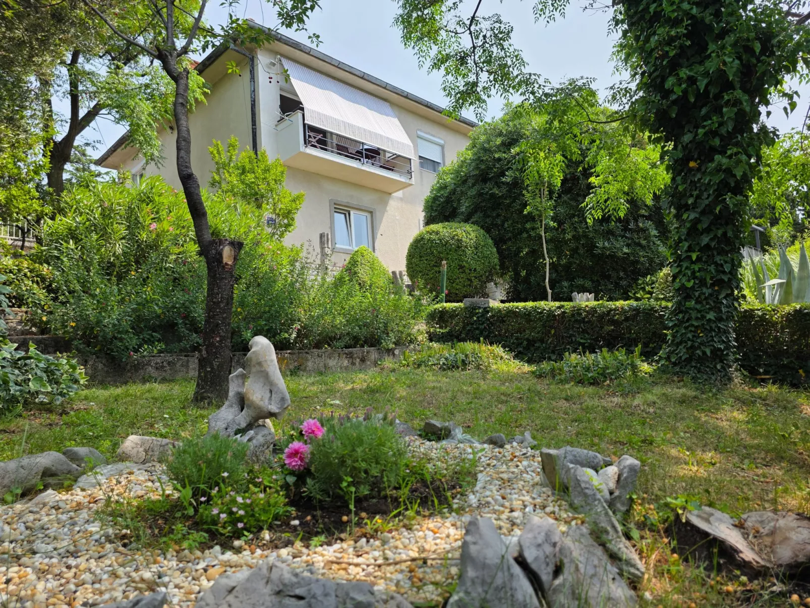 Wohnung mit Terrasse, 200m vom Strand entfernt-Buiten