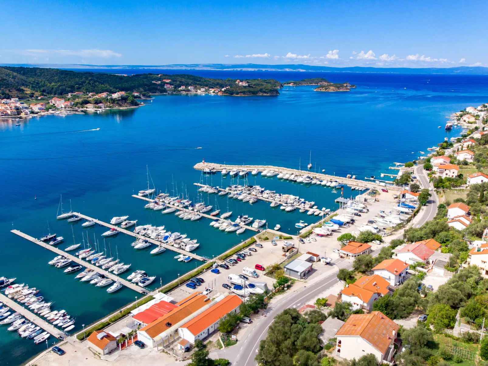 Tolles Ferienhaus in Supetarska Draga mit Garten-Omgeving