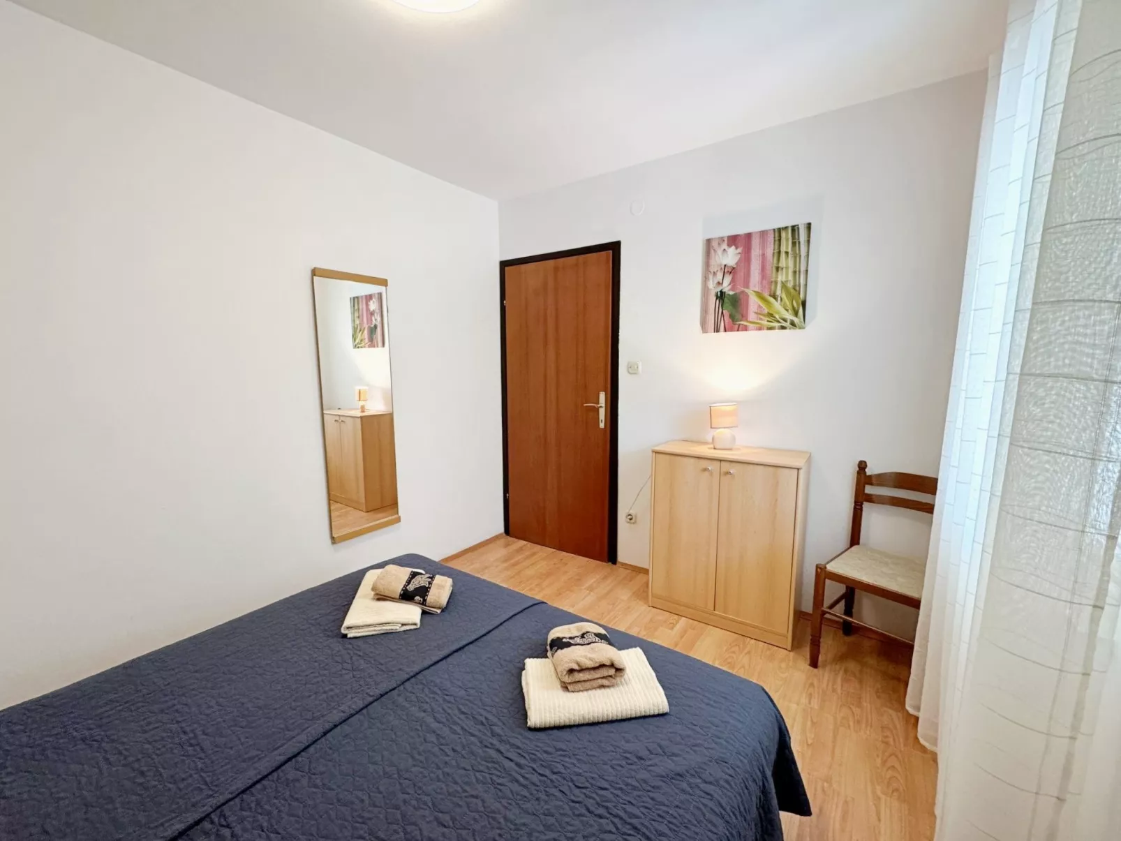 Apartment Car-Binnen