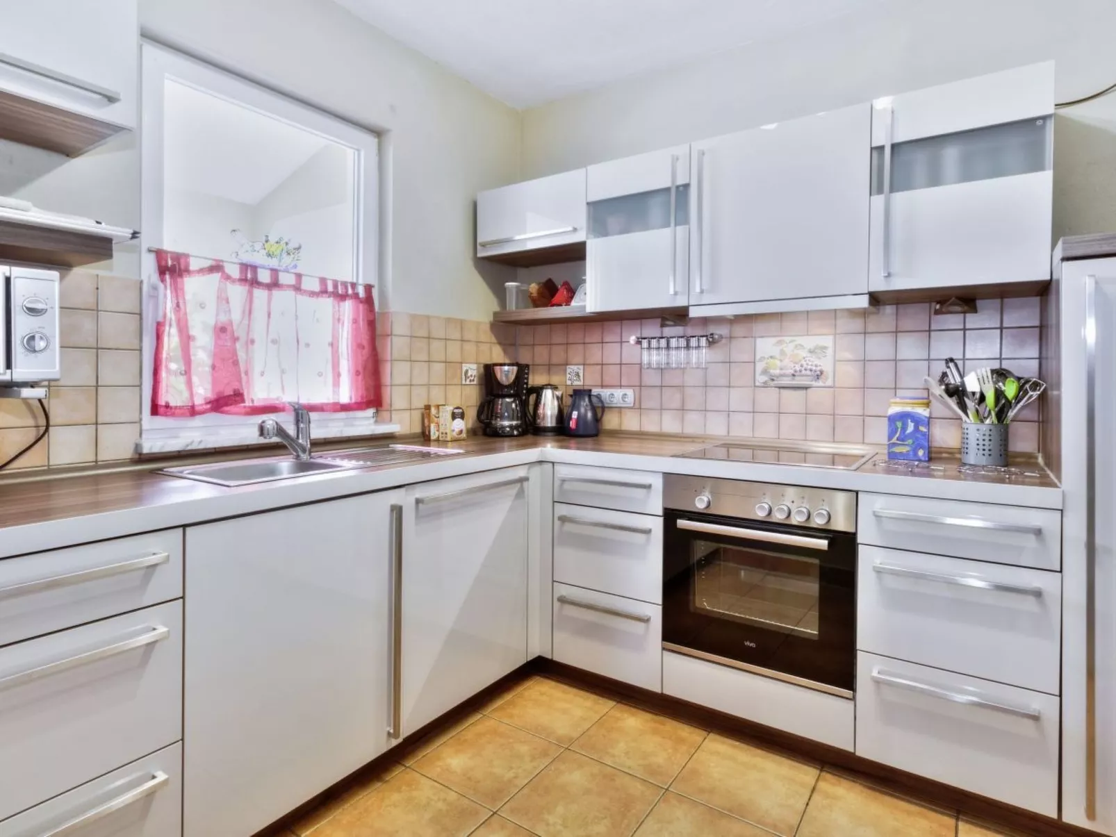 Villa Ana-Image-tags.info