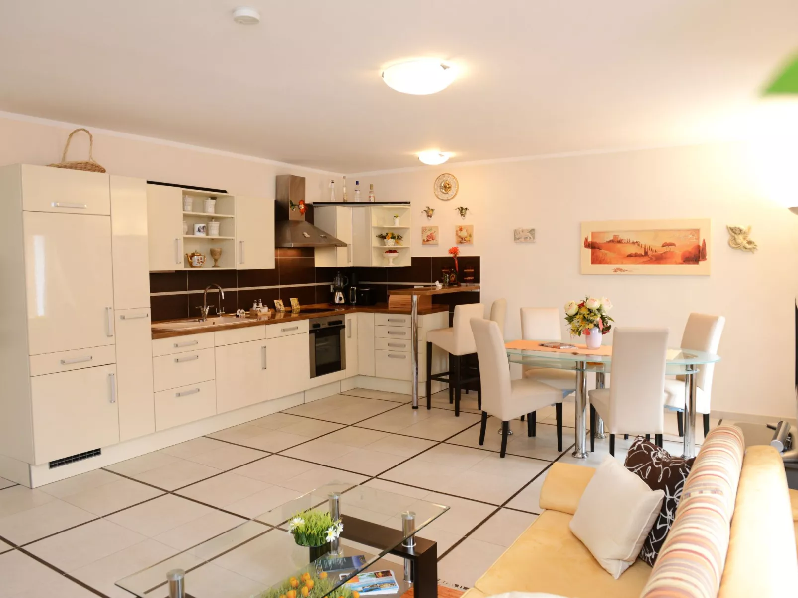 Villa "Bella"-Binnen