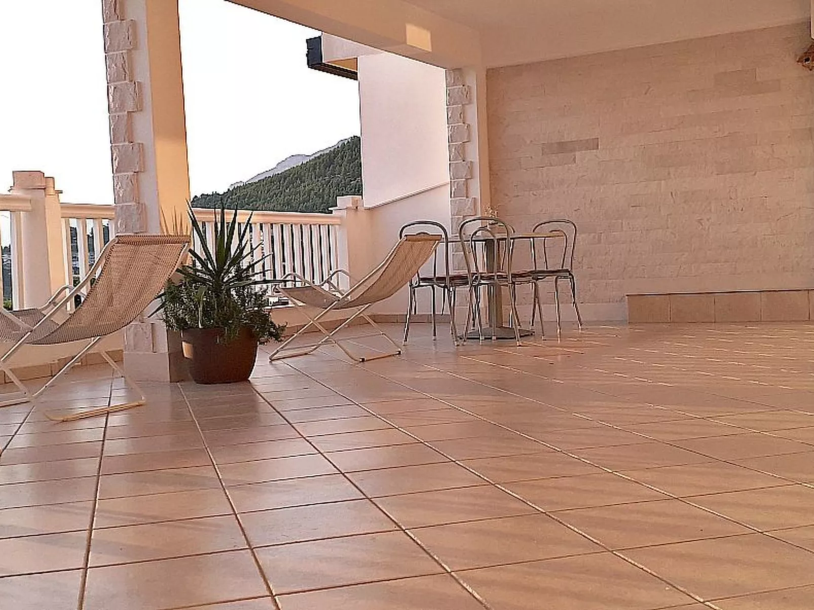 Mit Blick auf das Wasser-Image-tags.info