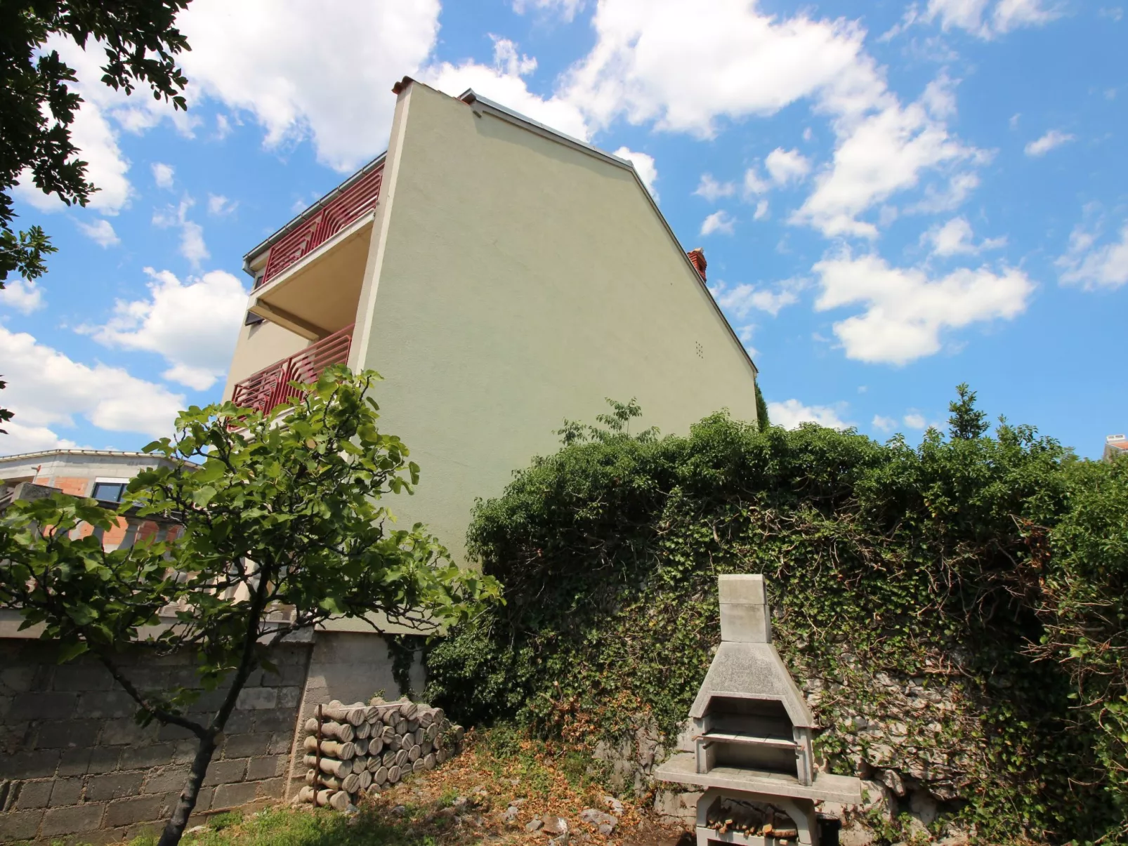 Apartment für zwei Erwachsene und zwei Kinder-Buiten