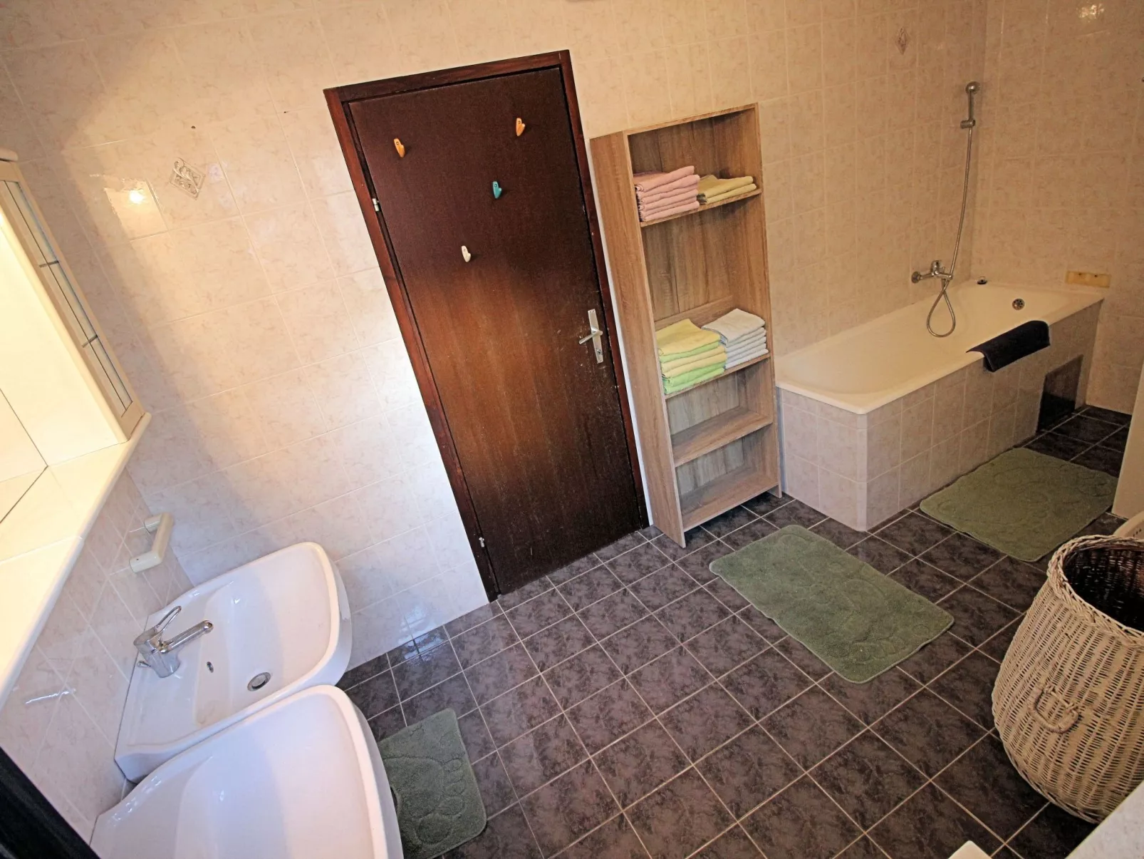 Wunderschönes Ferienhaus in Povile mit Garten, Terrasse und Grill und Meerblick-Binnen