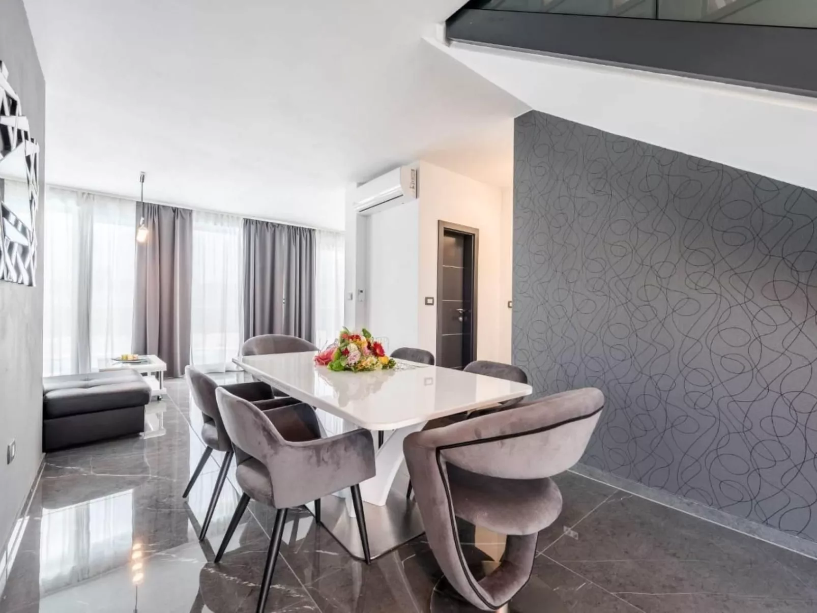 Villa Sandy Bay in Vodice-Binnen