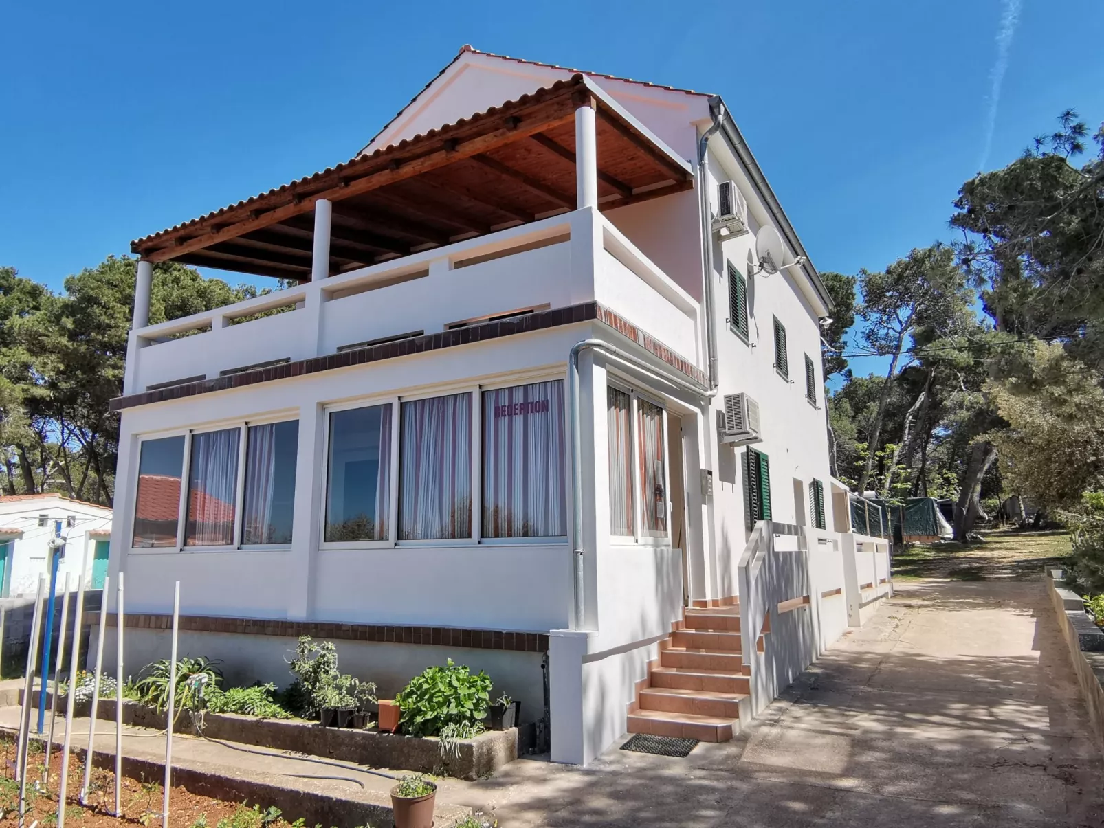 Wunderschöne Ferienwohnung in Ugljan mit Terrasse