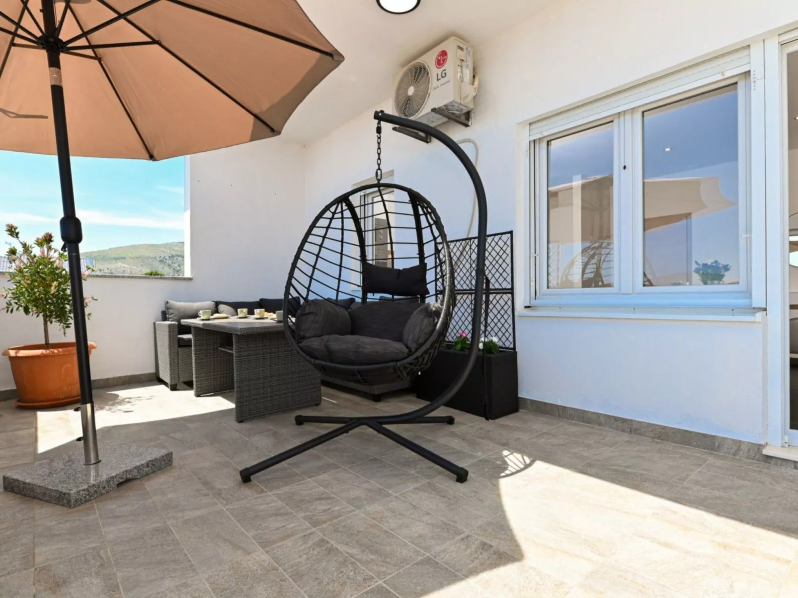 Charmante 2-Zimmer-Wohnung in der Nähe der Altstadt von Trogir-Buiten