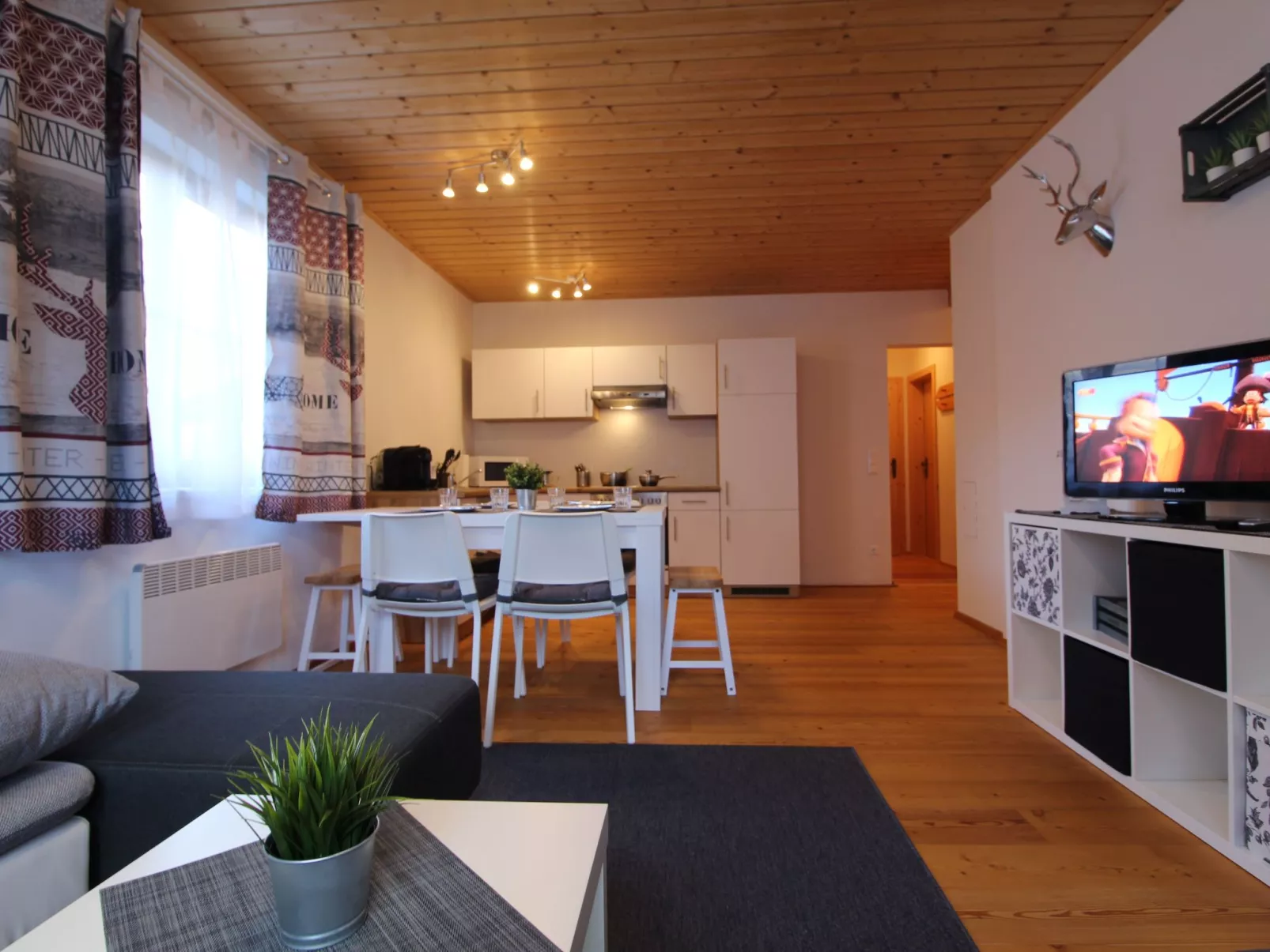 FeWo  "GRIASS EICH"-Binnen