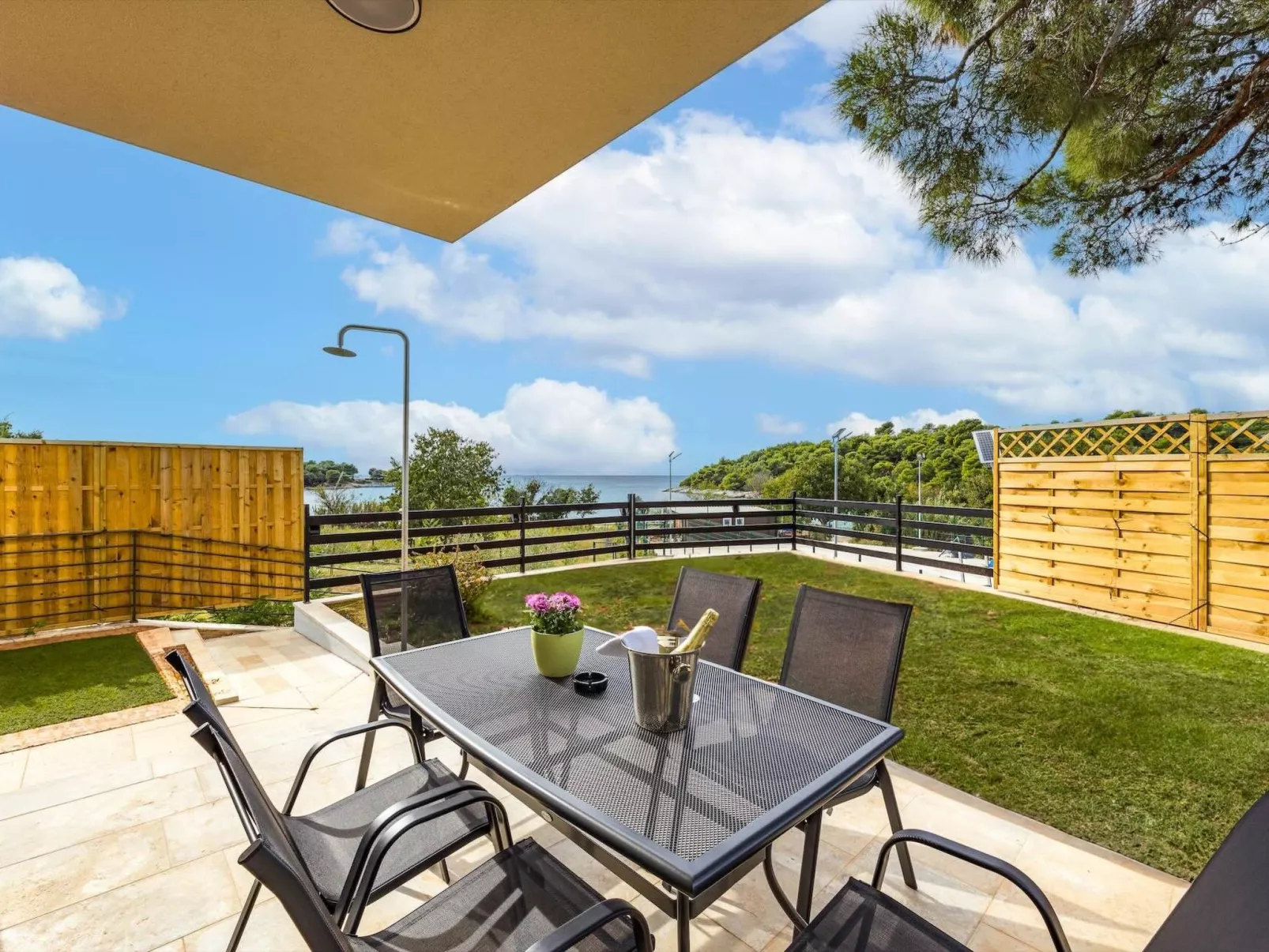 Villa Palma - Luxusvilla am Meer für 6 Personen-Buiten