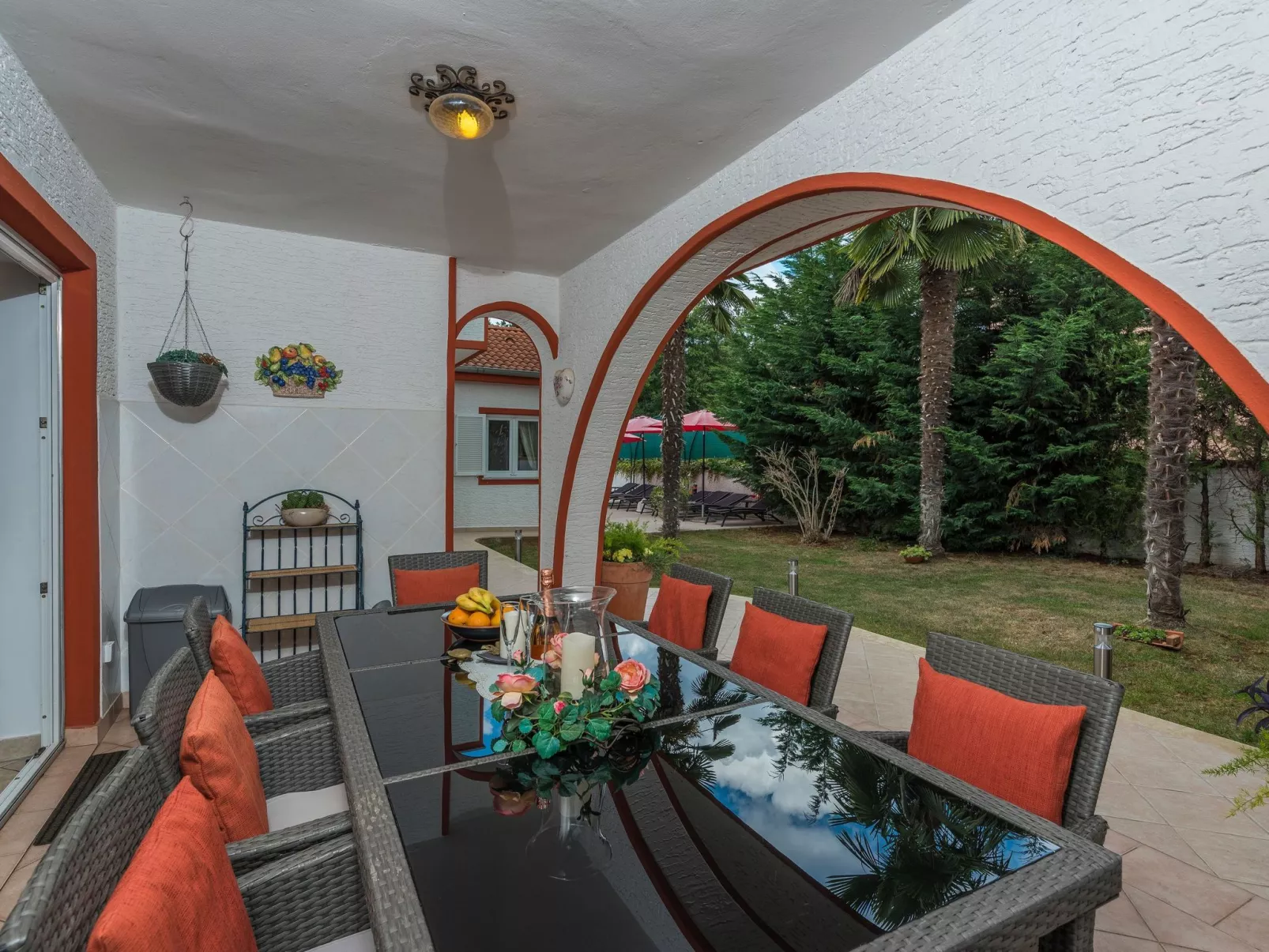 Charmante Familienvilla, in der Hunde willkommen sind-Buiten