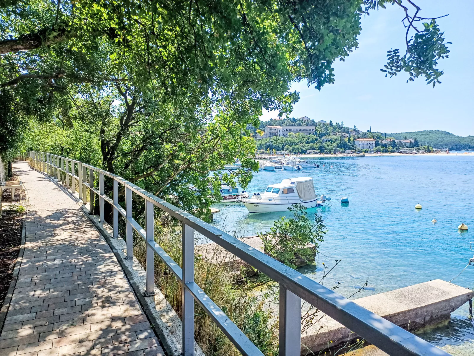 Wohnung in Jadranovo mit Grill, gemeinschaftlichem Pool und Terrasse - Omgeving