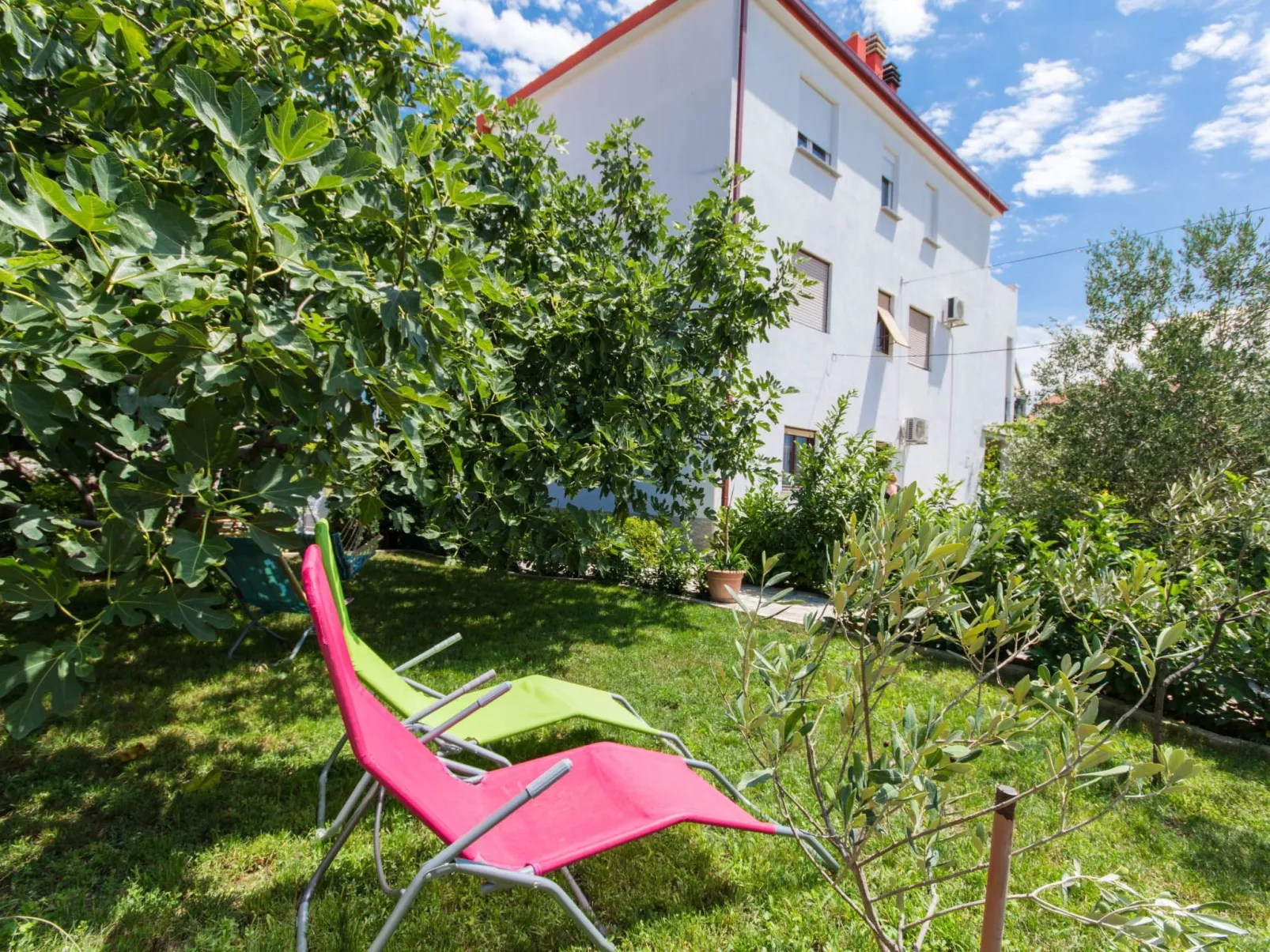 Wohnung "Lorenzo" mit Terrasse-Buiten