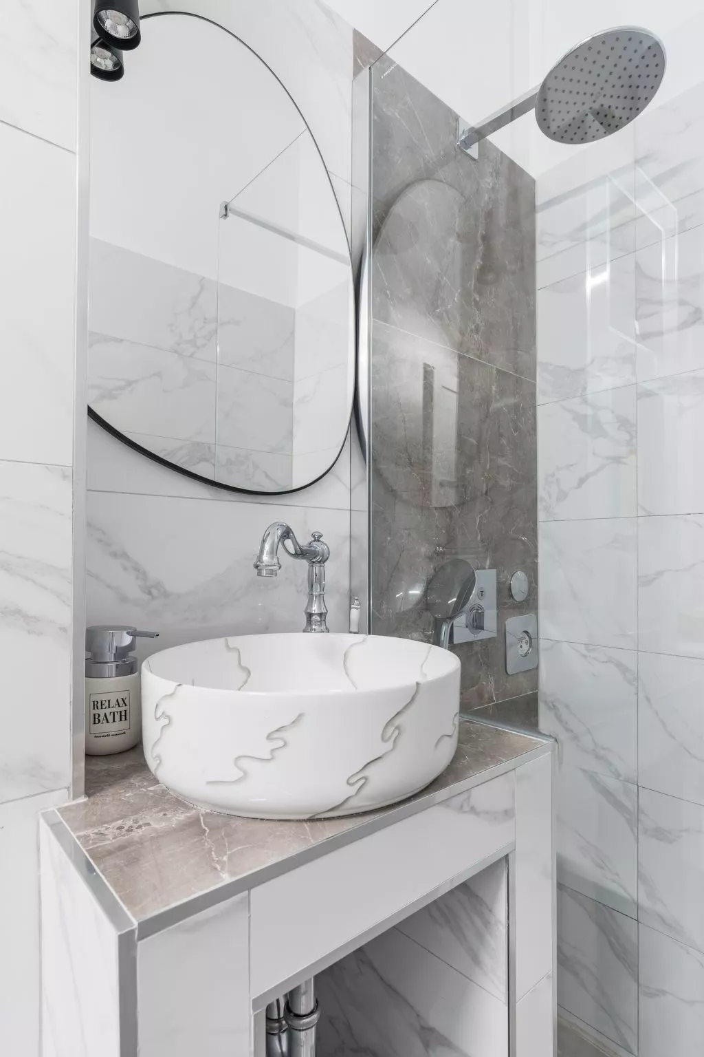 Studio im Erdgeschoss, beim berühmten Znjan-Strand-Binnen