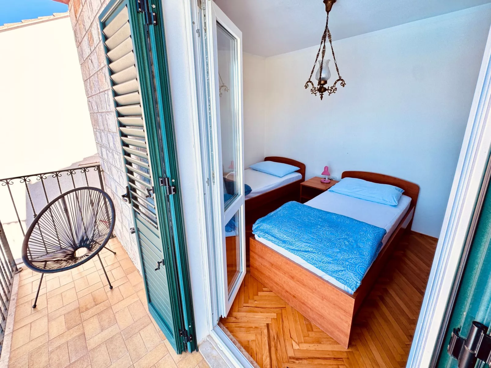 Villa mit Blick auf das Wasser-Binnen