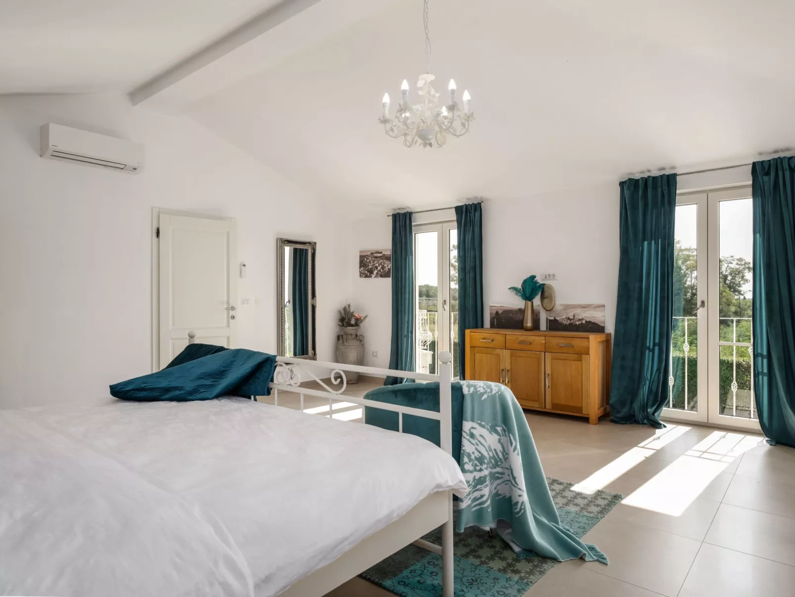 Villa Bincila-Binnen