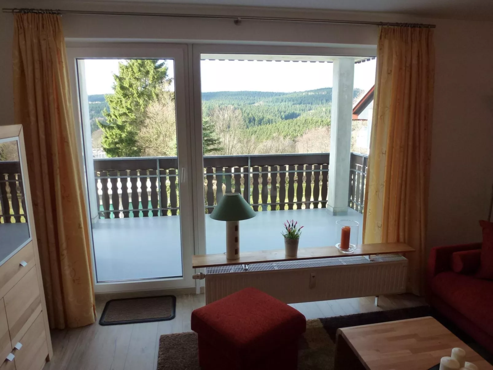 Mit Blick auf die Berge-Image-tags.info