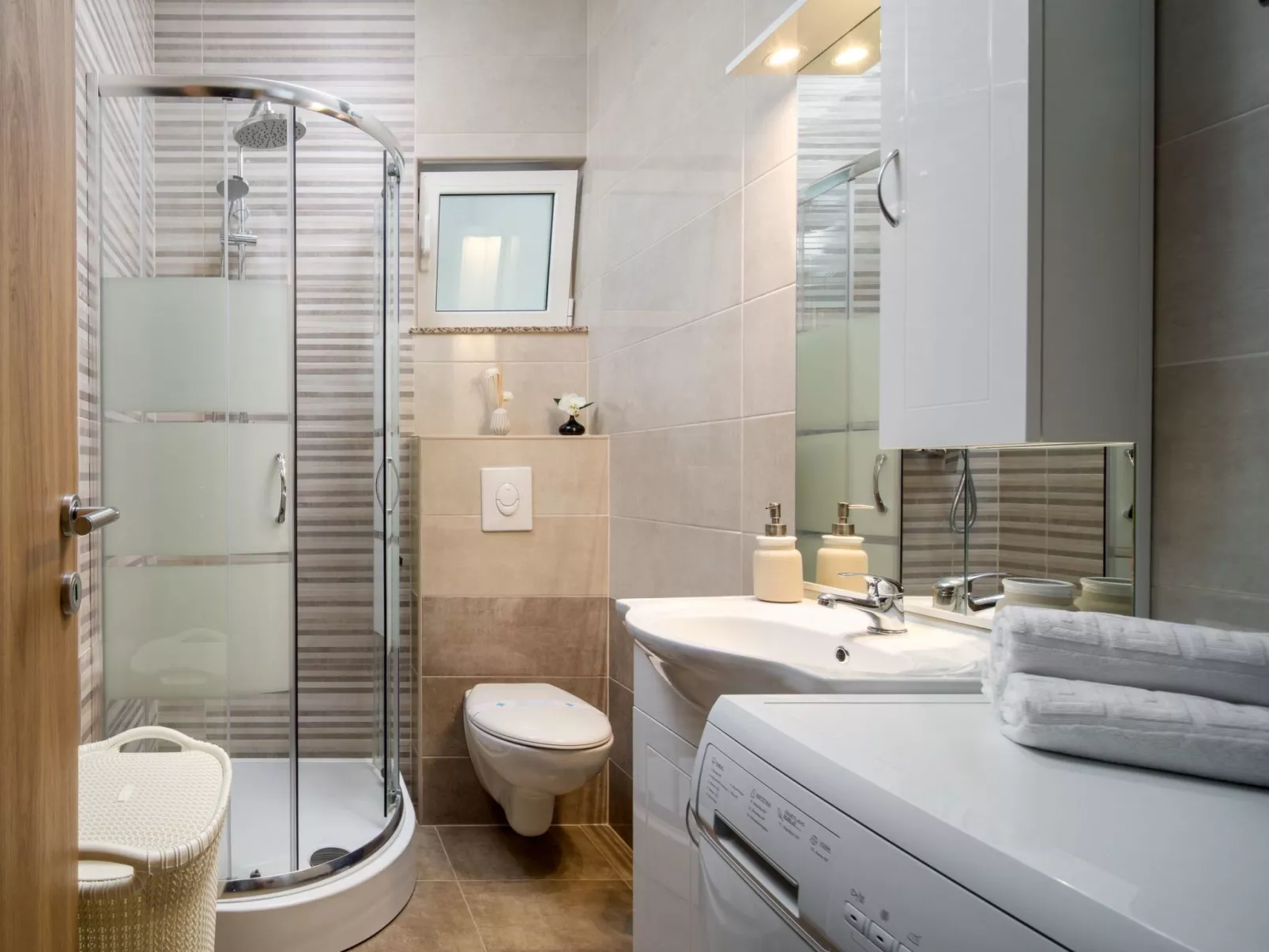 Villa Rustica mit traditionellem und rustikalem Touch-Binnen