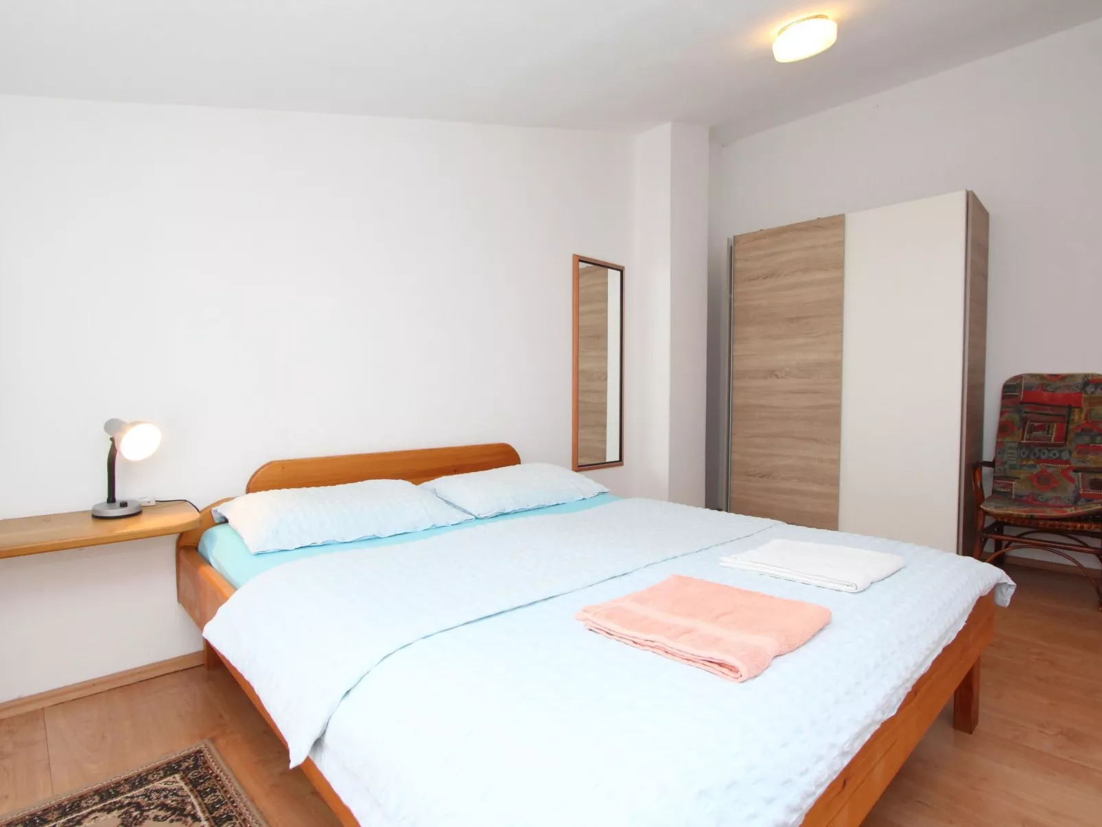 Ap Lora 4-Image-tags.info