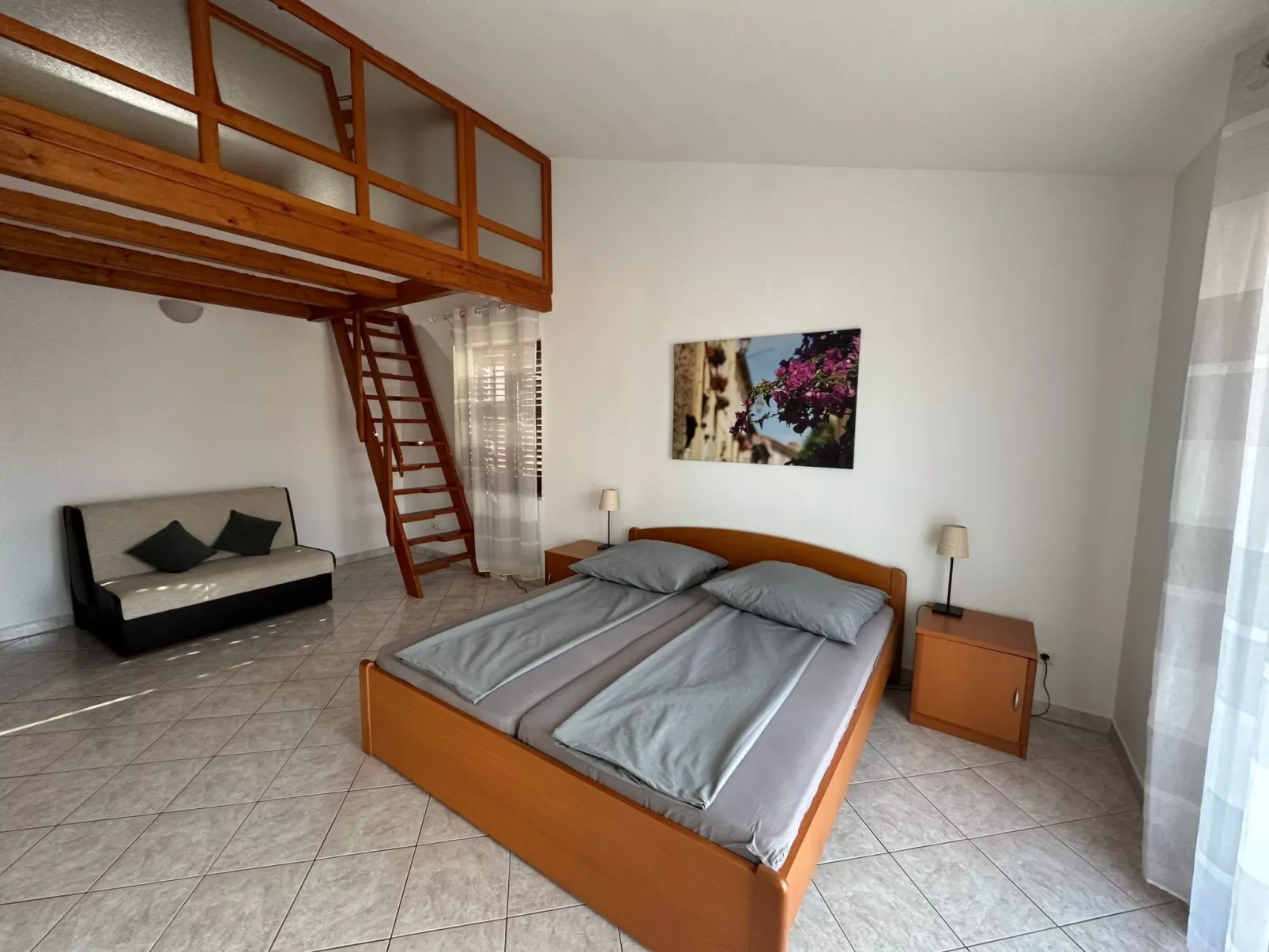 In ruhiger Lage mit Balkon-Binnen