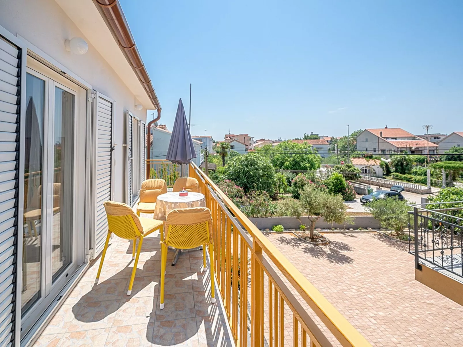 Große Ferienwohnung in Vodice mit Eigenem Balkon-Buiten