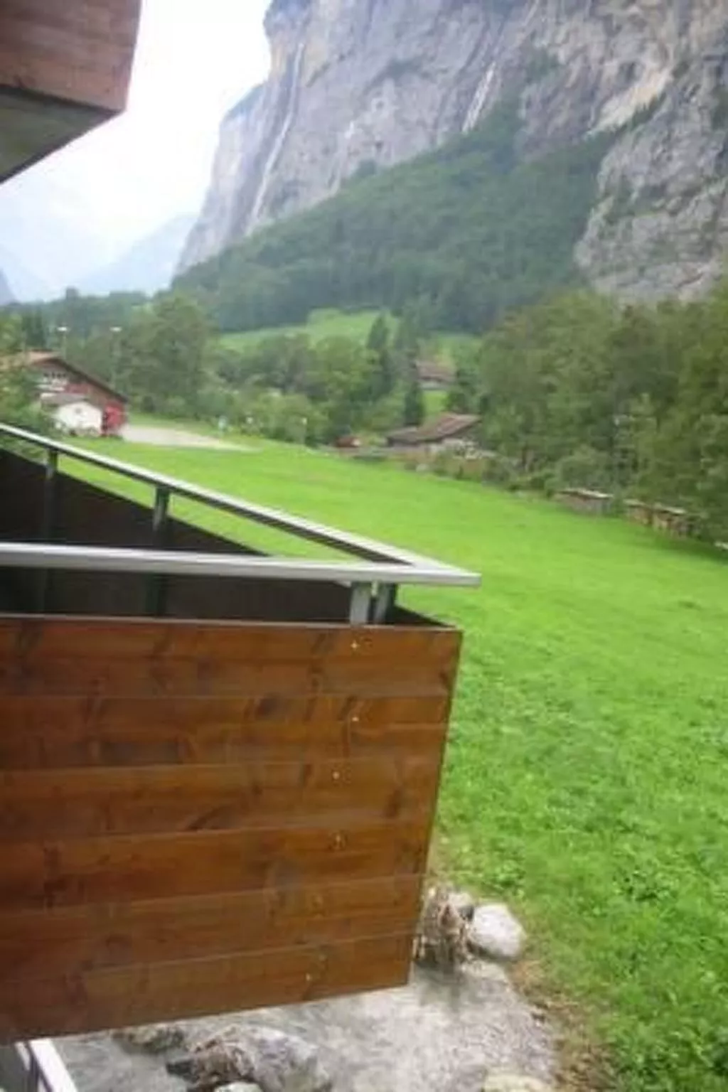 Gegenüber den Staubbach Wasserfällen-Image-tags.info