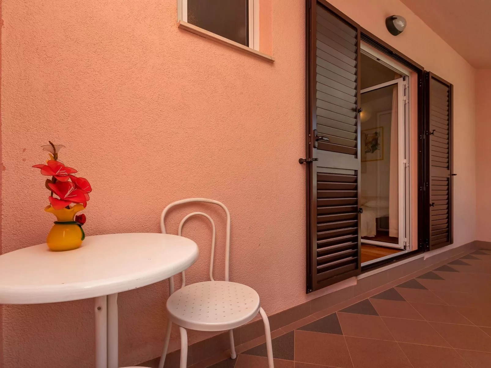 ★4Schlafzimmer★Freies Parken★GroßerBalkon★Apt Bugenvilija-Image-tags.info