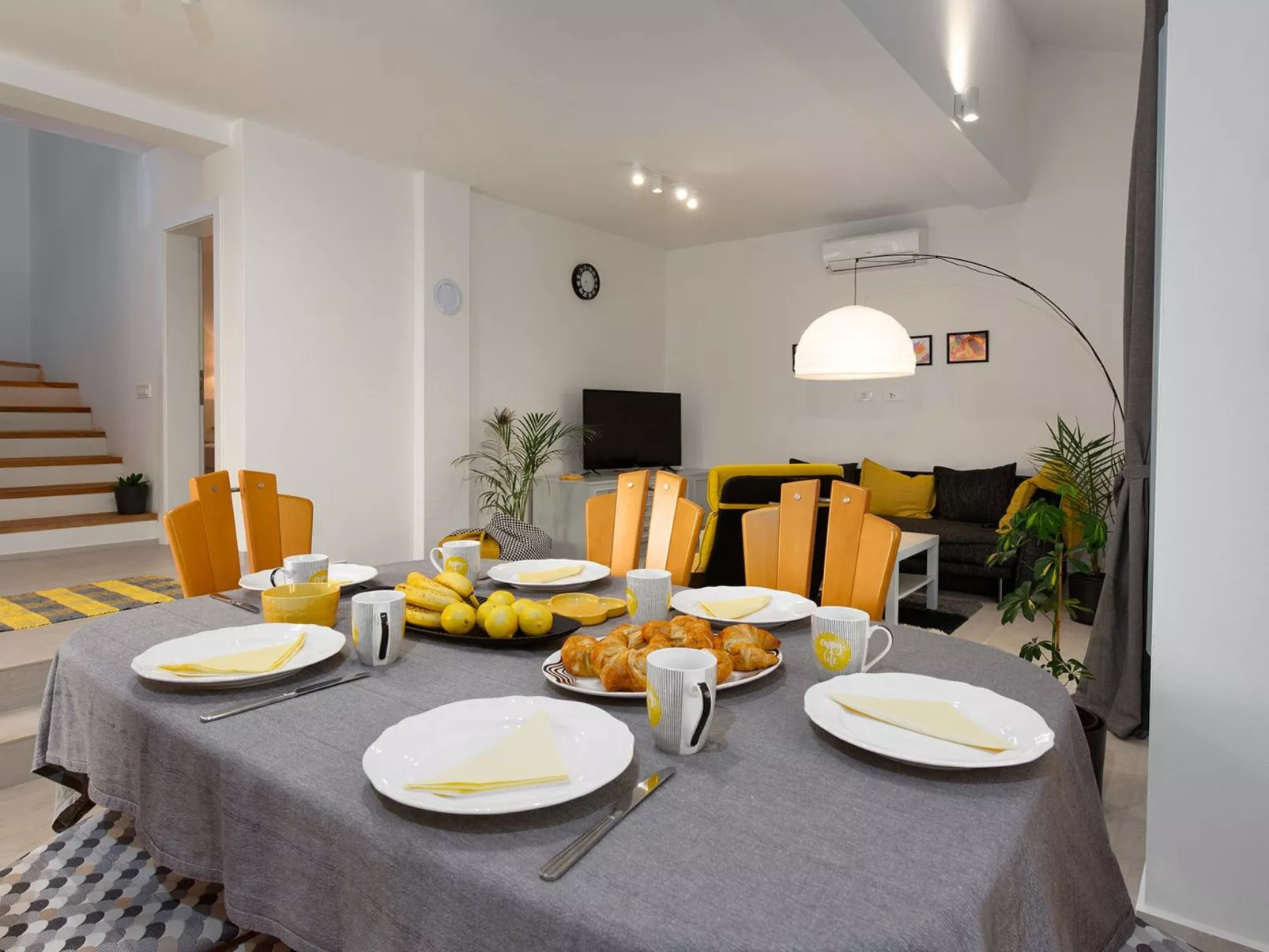 Mit Garten, Grill und Terrasse-Binnen