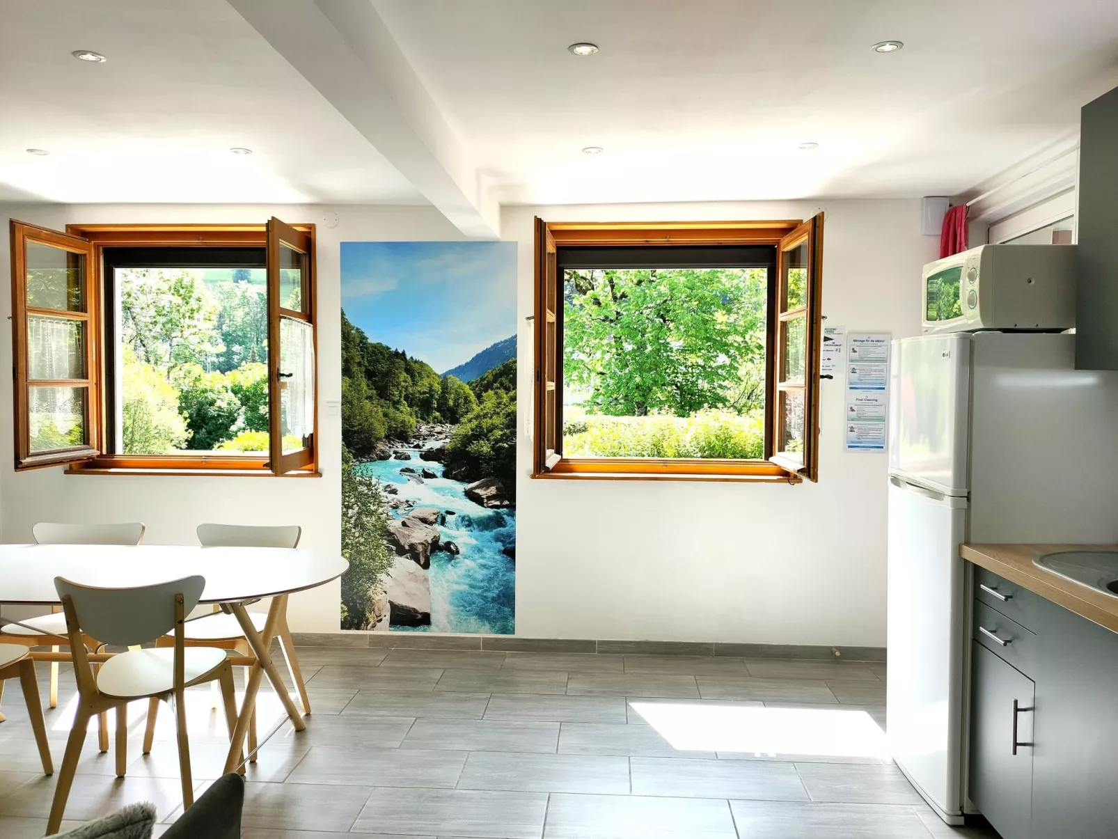 Gite Iris Montagnes du Jura mit Spa Sauna Fluss-Binnen