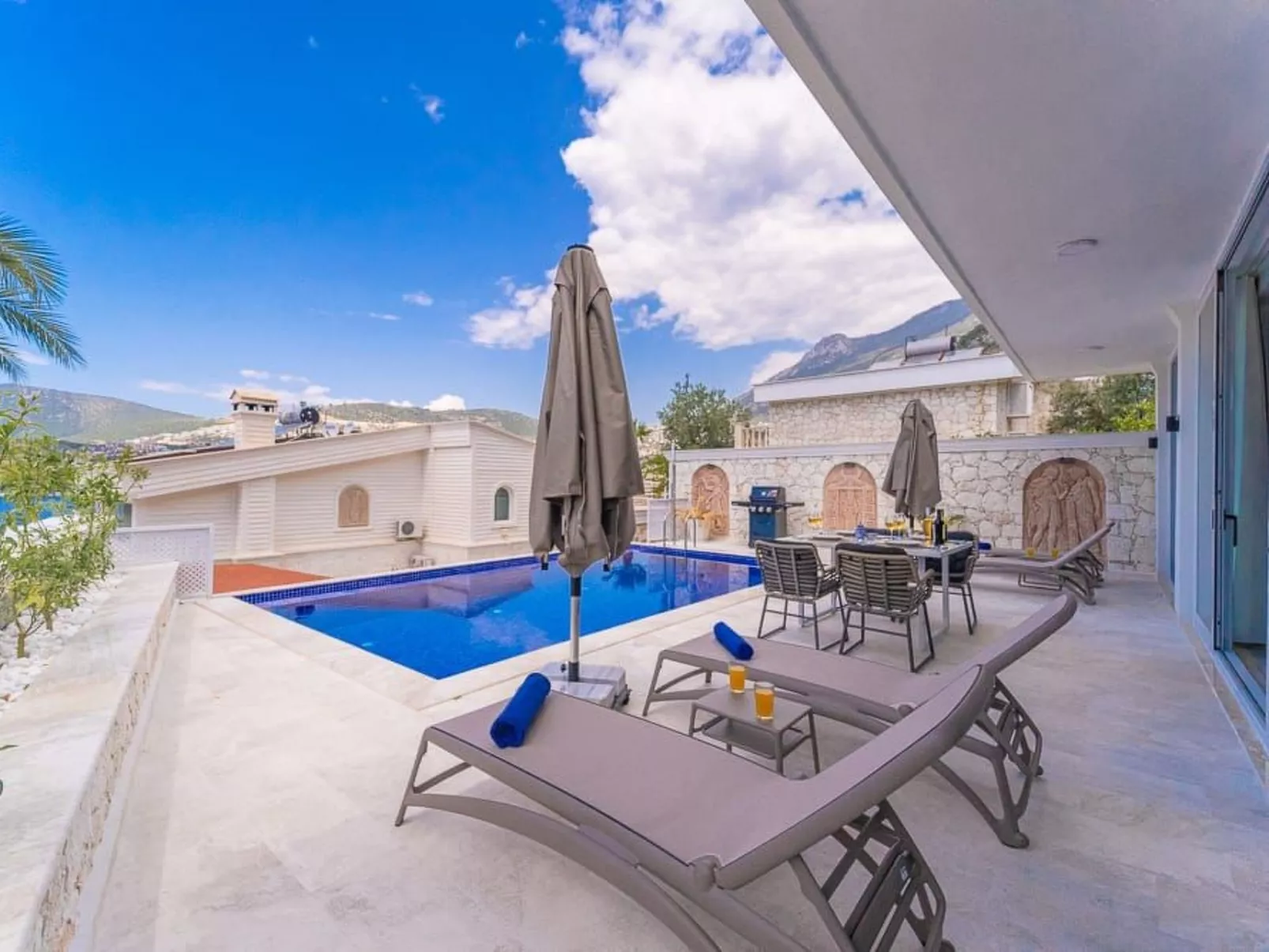 Villa direkt am Meer luxuriös für 4 Personen-Buiten