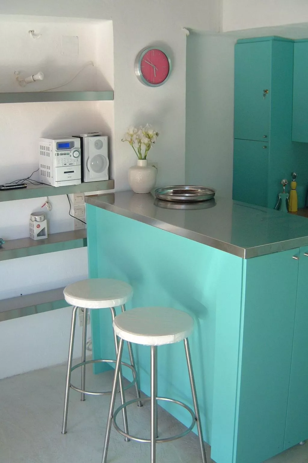 "Julia" mit Blick auf das Wasser-Binnen