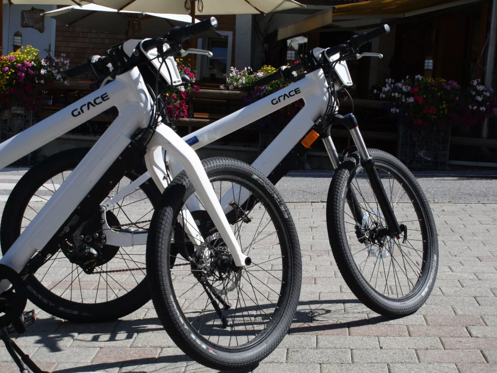 Ruhige Wohnung im Ortszentrum-Buiten