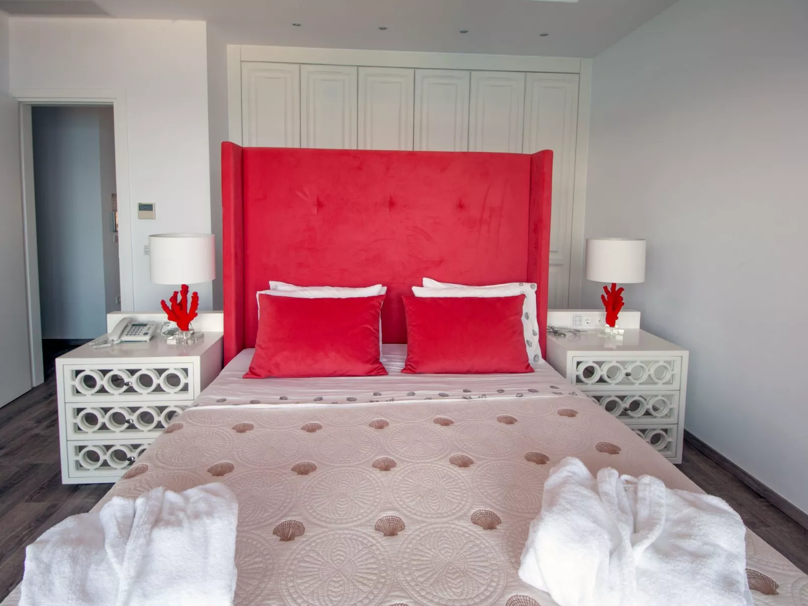 "Villa Dimitra" mit Infinity Pool-Binnen