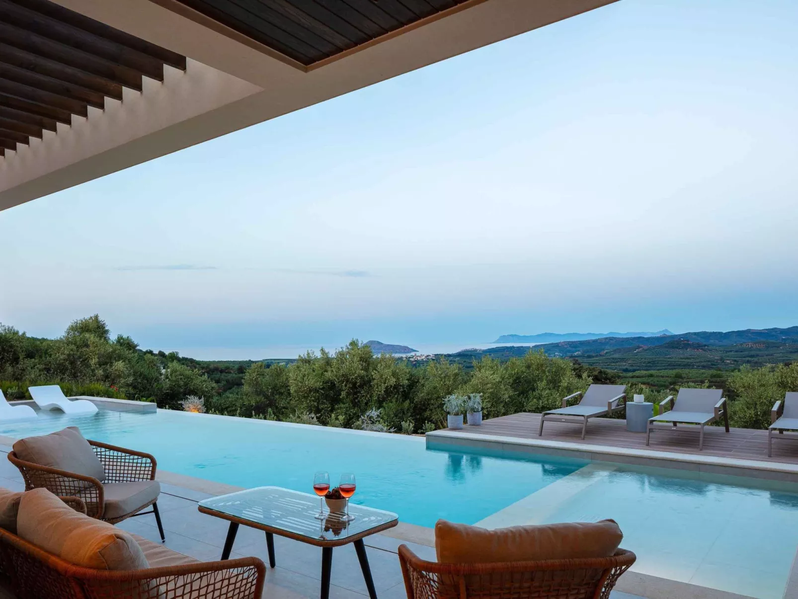 Villa Aglaea - Salzwasser-Pool und atemberaubender Meerblick-Buiten