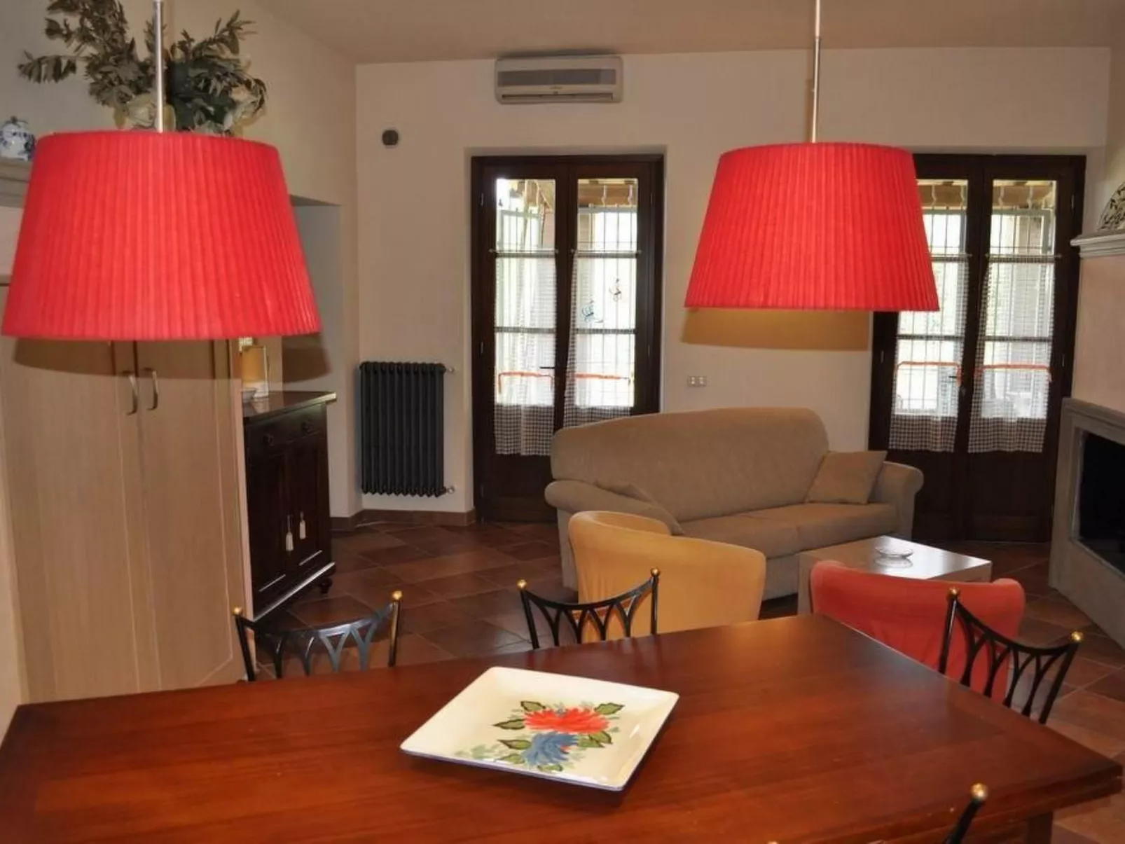 Flach "Madonnino corbezzolo T6-Binnen