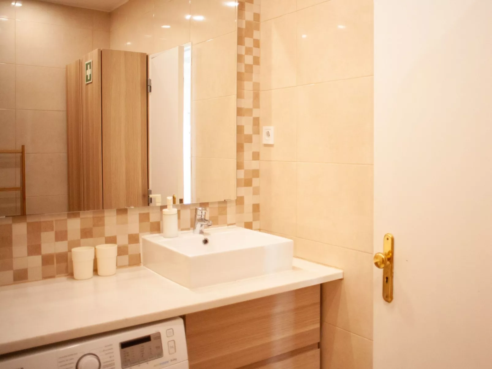 Just4u Wohnung 2 mit AC in der Nähe von Lissabon und Strand-Binnen