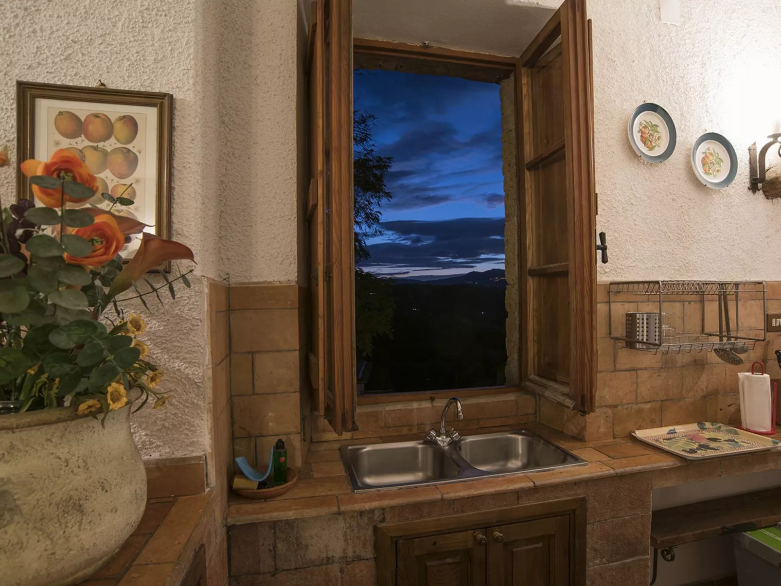 Charmante Schlossunterkunft mit Schwimmbad-Binnen