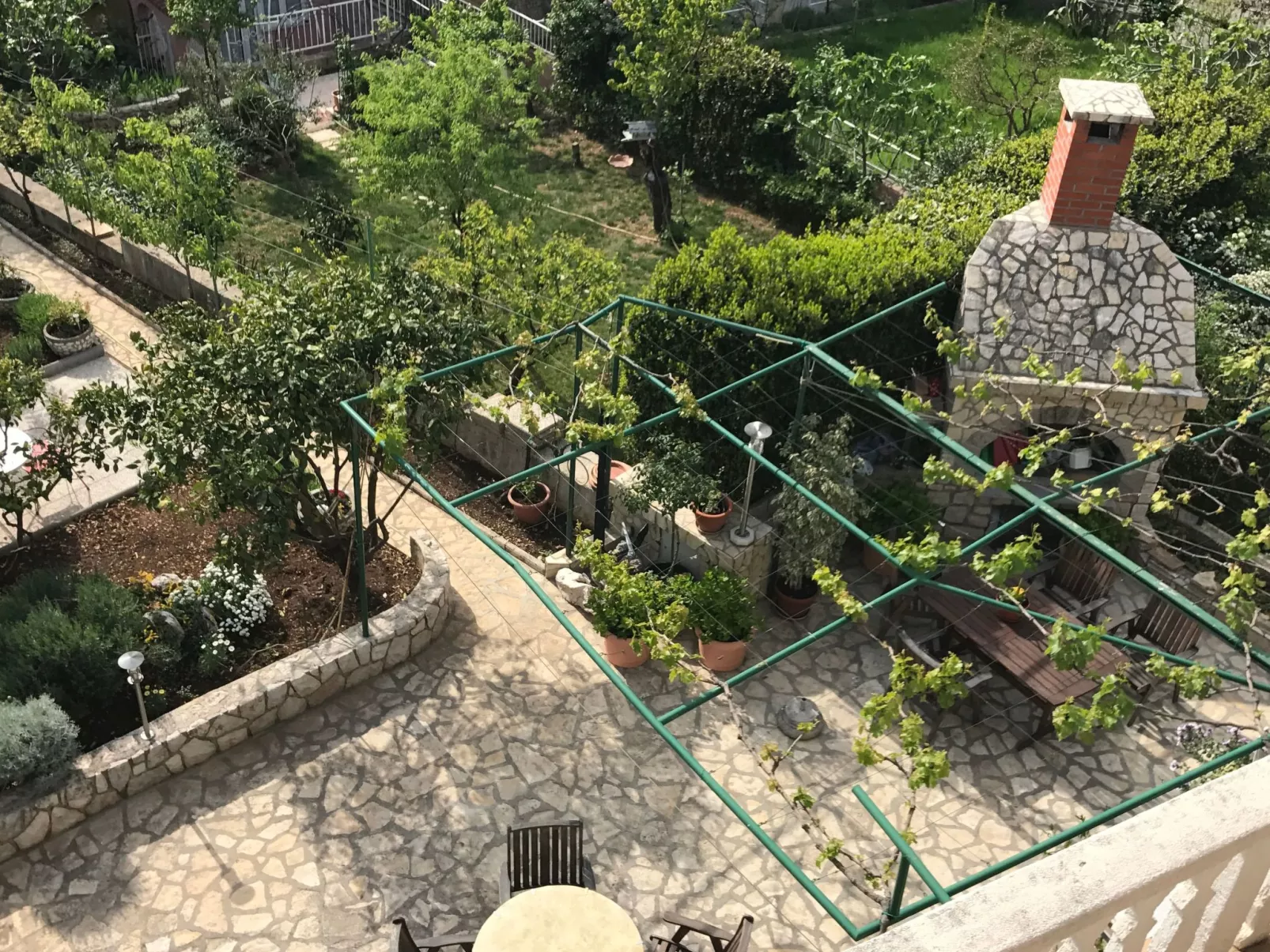 Familienappartement Balkon und Loggia mit Meerblick-Buiten