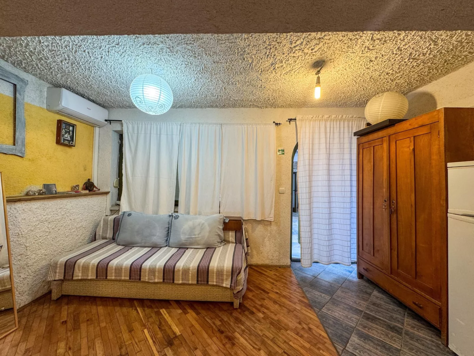 Lieber Himell 1-Binnen