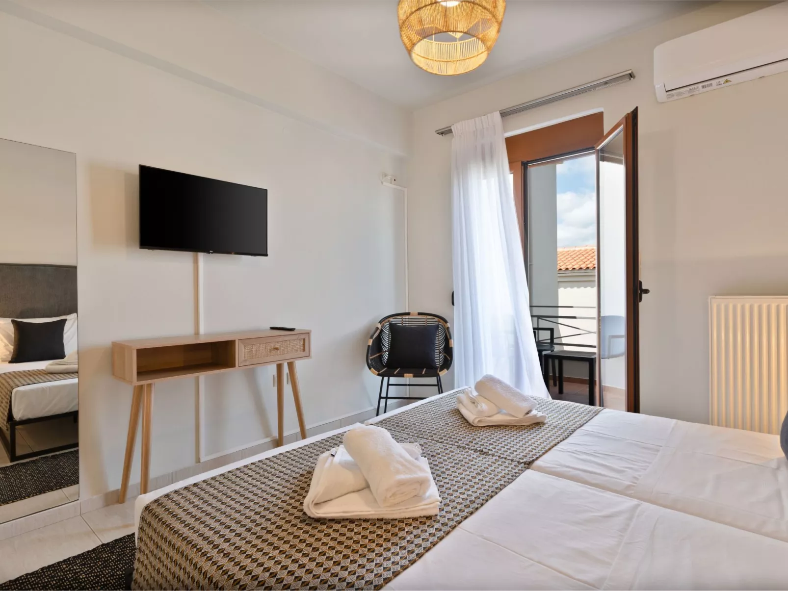 3-Schlafzimmer-Villa mit privatem Pool und Ladegerät für Elektroautos-Image-tags.info