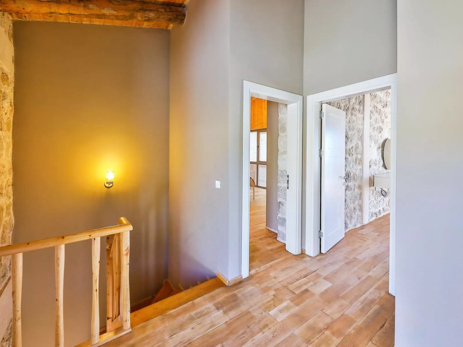 Steinhausvilla in der Natur-Binnen